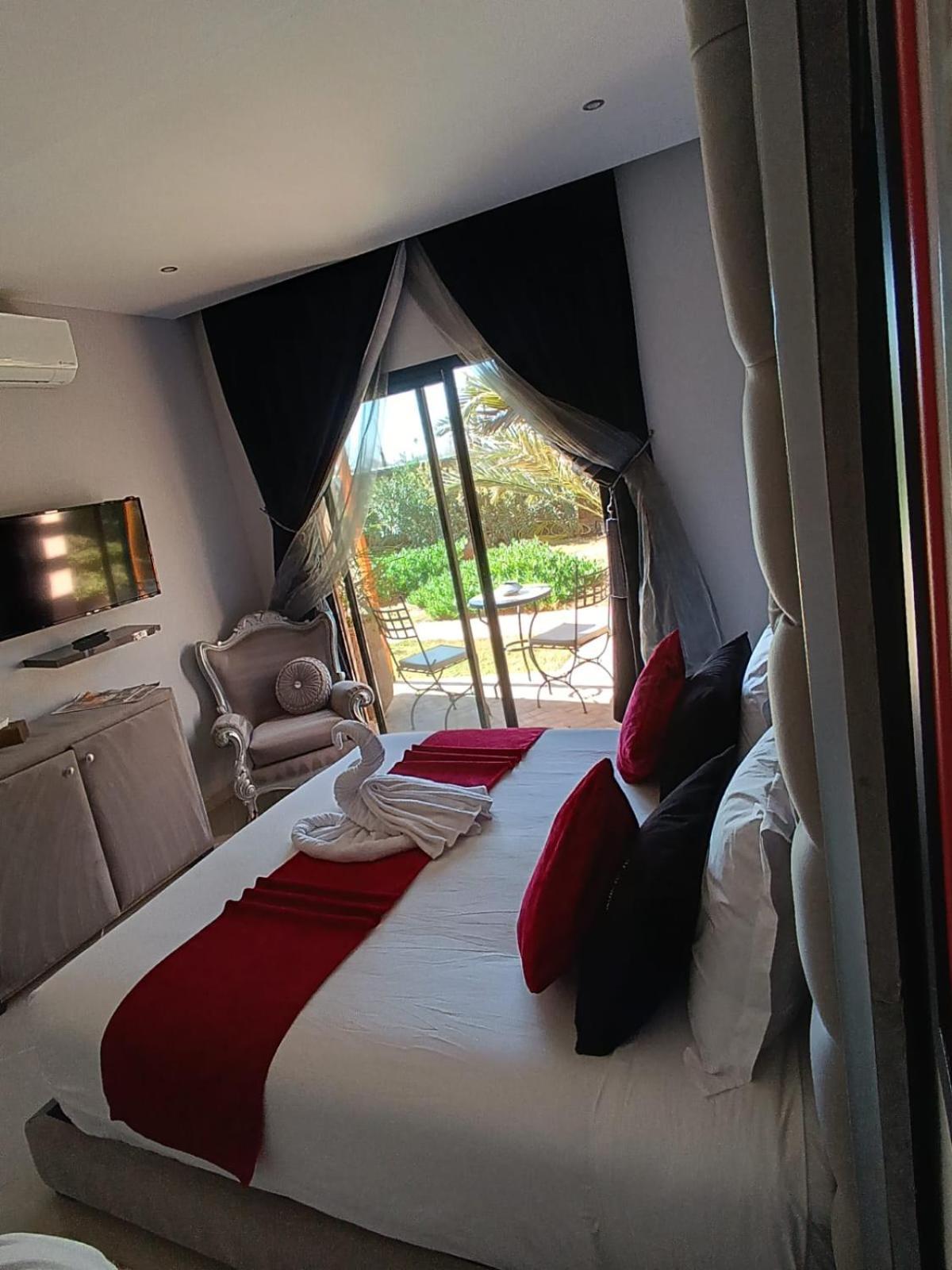 Eden & Hotel